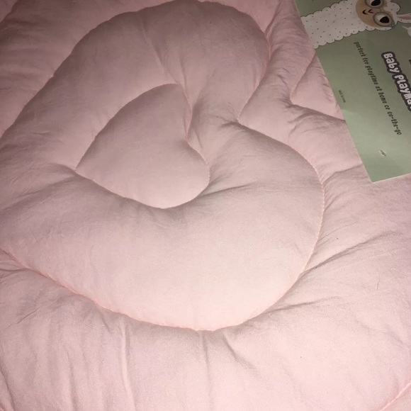 Laughing LLAMA HEART 🩷 SHAPED QUILTED PLAY-MAT PINK Ruffled Decor 34” X 31” - Picture 2 of 6